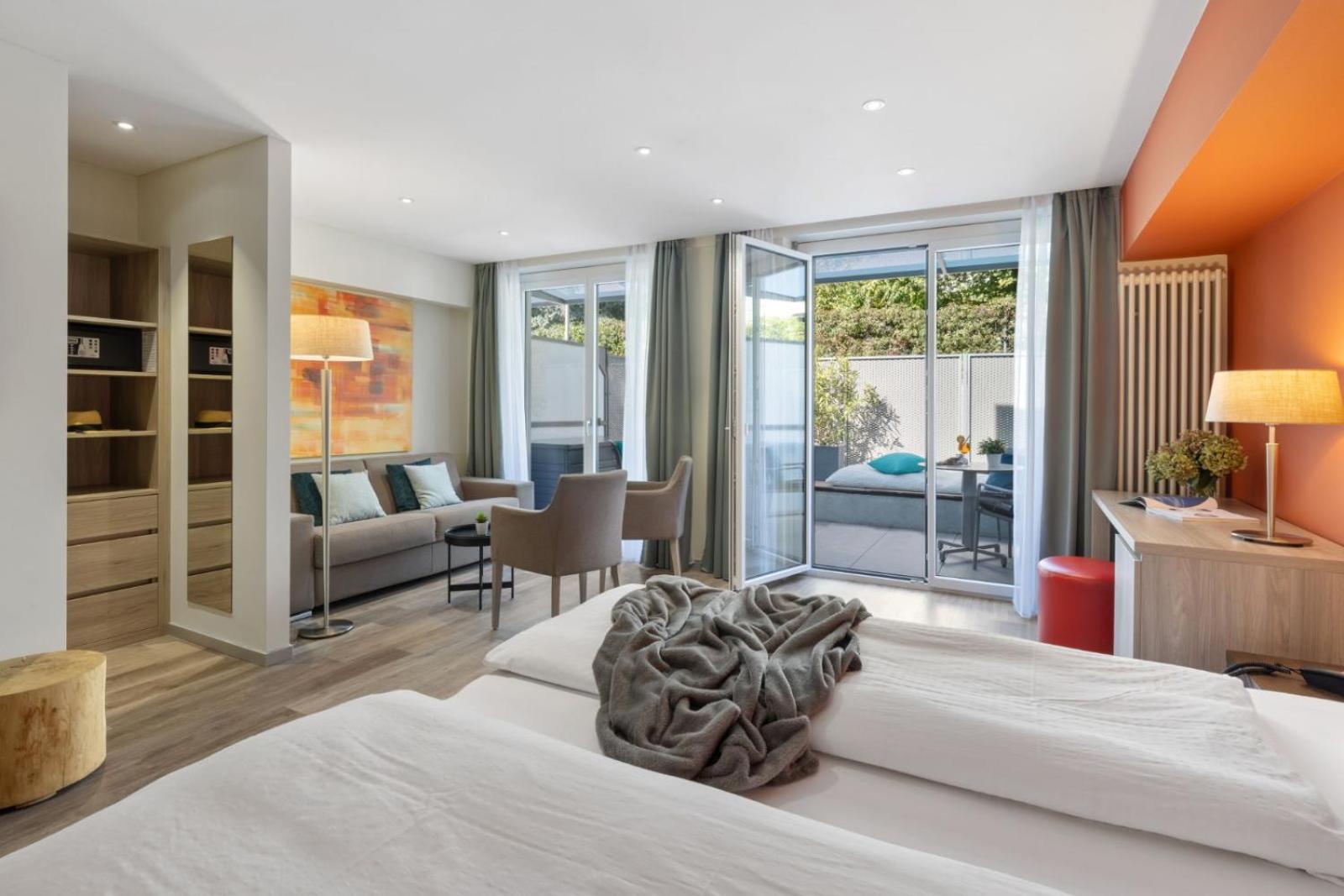 Ascona Lodge, Pool & Garden Retreat Exterior photo